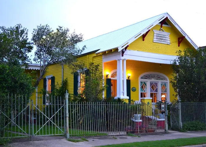 Auld Sweet Olive Bed And Breakfast New Orleans
